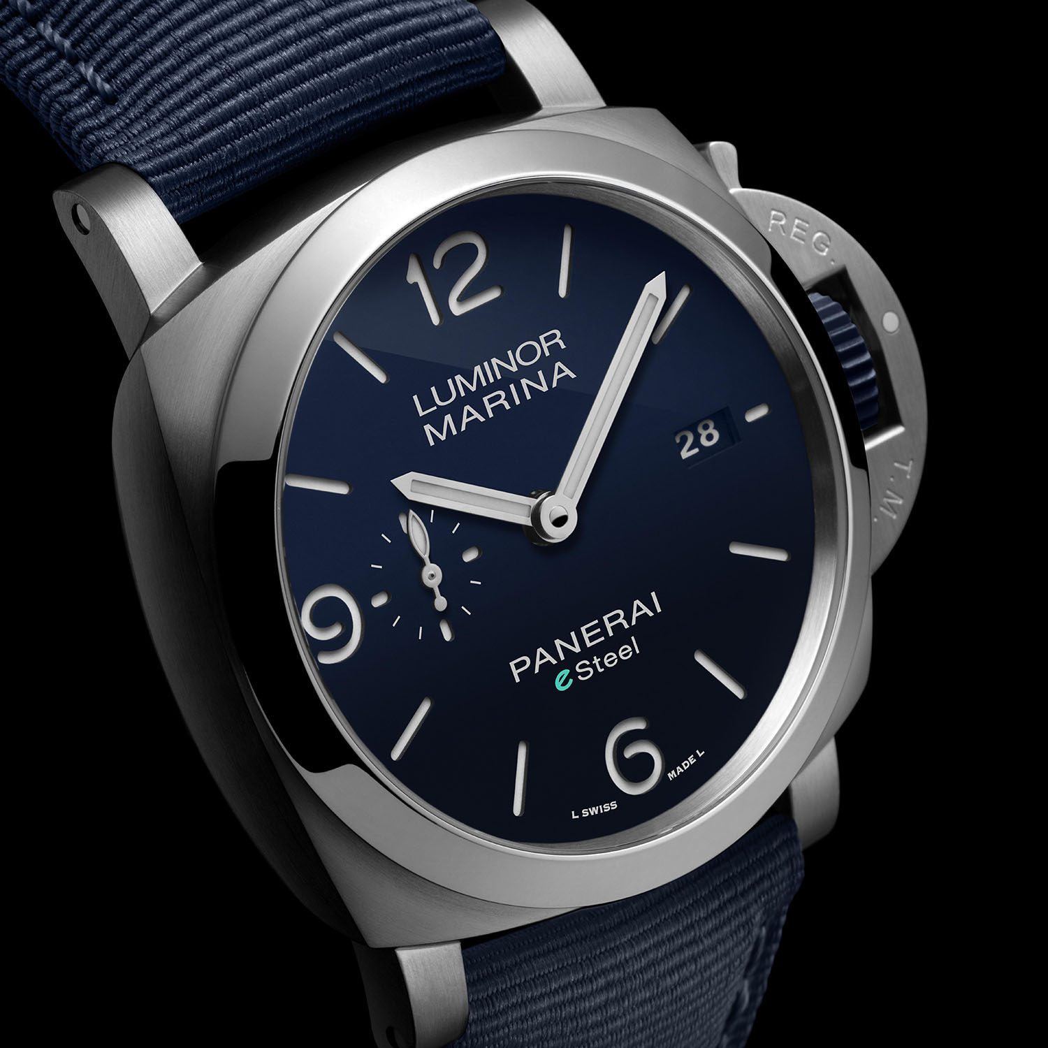 Instead, let's focus on these three new allusions. The PAM01157, PAM01356 and PAM01358 are very traditional Luminor Marinas, matching much of the design cues and characteristics with conventional stainless steel models like the PAM01313, save from this unheard-of alloy. This entails a traditional cushion-shaped casing with dimensions of 44mm in diameter and 15.45mm in height, which is mostly brushed with a polished bezel, the recognizable Safety Lock crown protection system (also made of eSteel), and 300m water resistant. The crown is also rubberized in the same color as the dial.