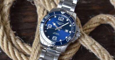 blog-post-200410_main - timezone365 Blue Watch Dial: A Timeless Classic Explained